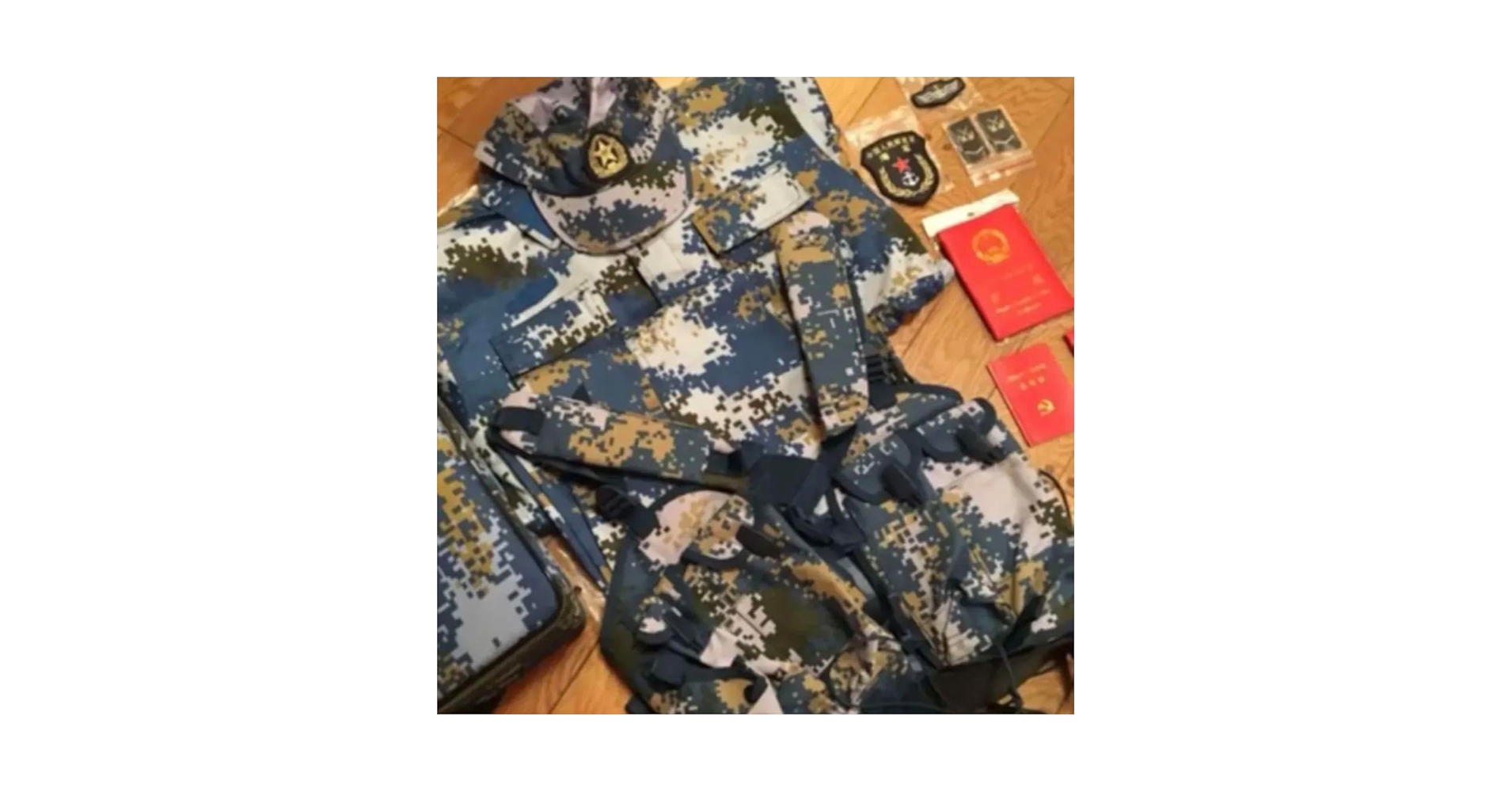 中国軍　海軍　陸戦隊　装備一式 Amazon | 中国人民解放軍海軍陸戦隊海洋迷彩戦闘服超フル装備